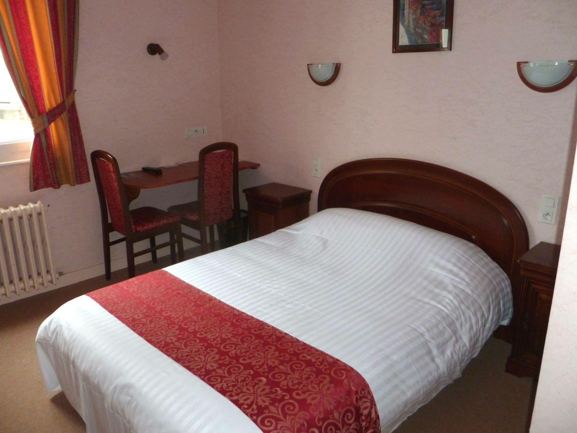 Le Relais De La Rance - Chambres D'Hotes Quedillac Экстерьер фото